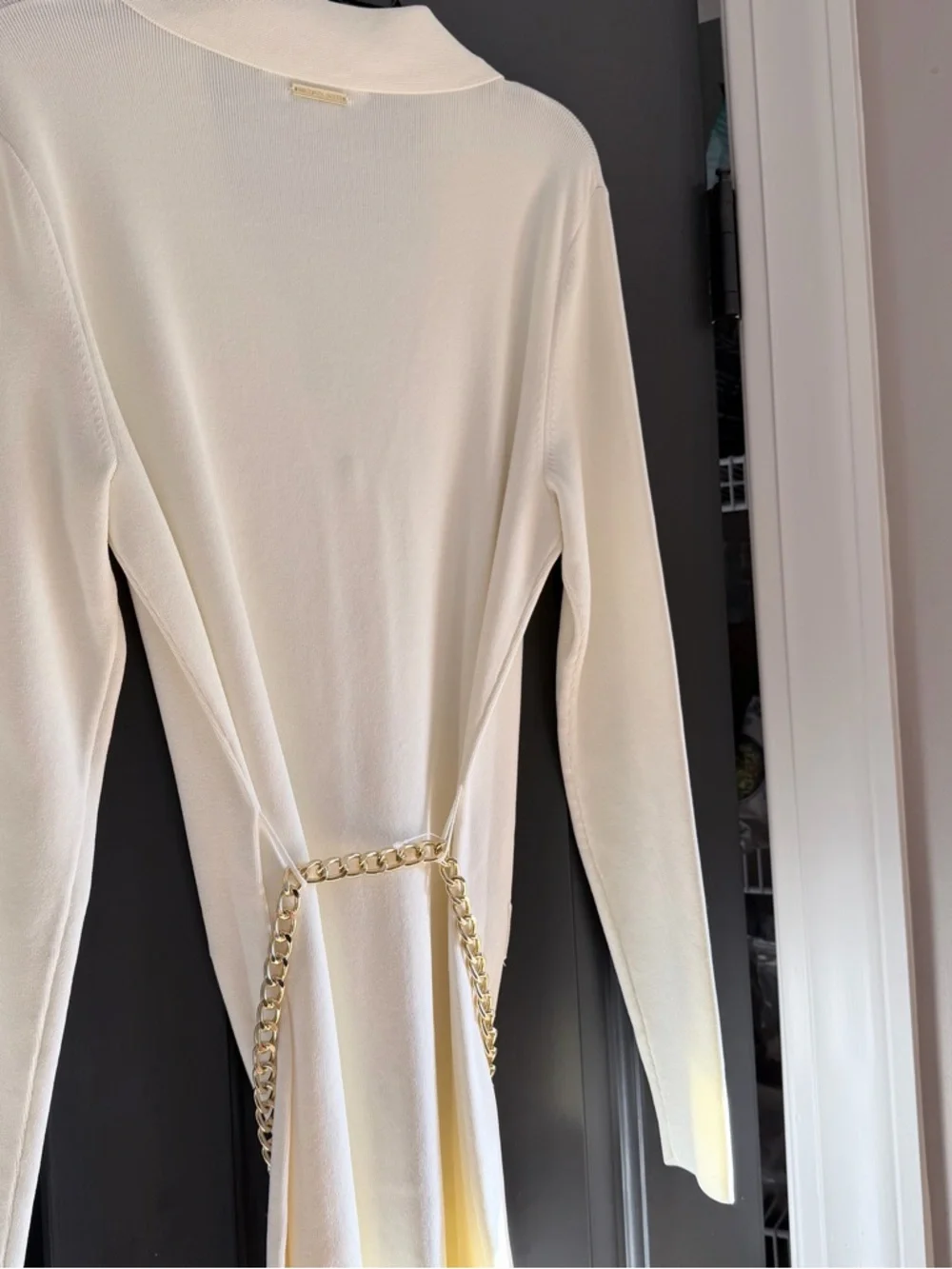 Michael KORS Stretch Signature Viscose Belted Gold Chain Midi Dress Ivory Medium